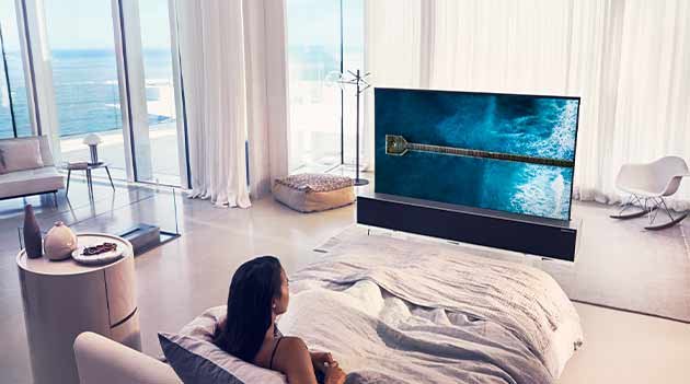 LG presenta su primer OLED TV enrollable