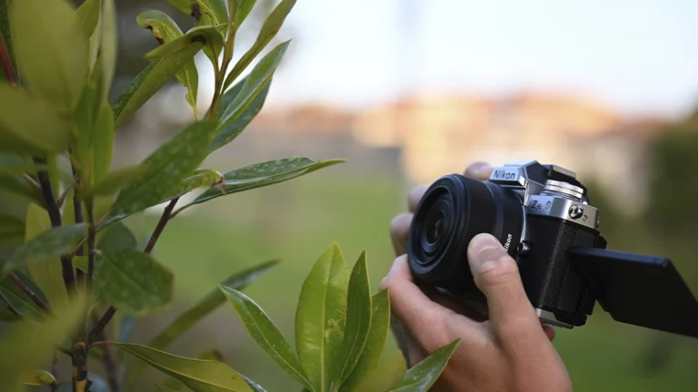 Nikon lanza el lente rápido NIKKOR Z DX