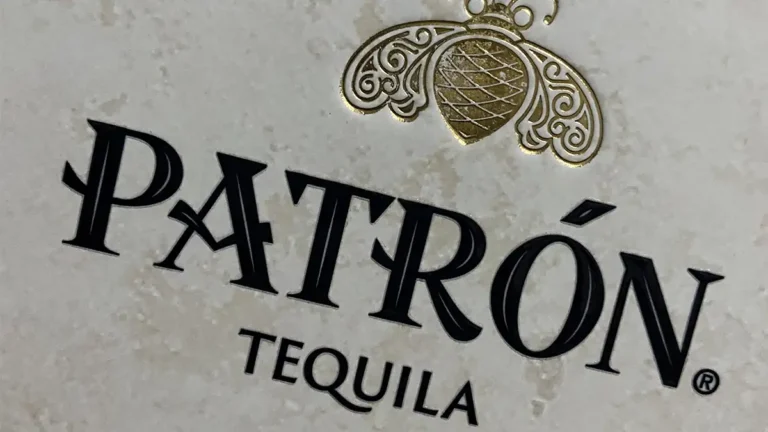 Tequila Patrón: evolución visual que honra el agave, la artesanía y el lujo Tequila Patrón evolución visual que honra el agave, la artesanía y el lujo