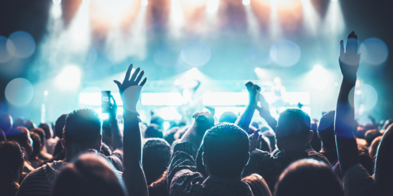Conoce 5 servicios de Airbnb para conciertos y vive Rocktubre Conoce 5 servicios de Airbnb para conciertos y vive Rocktubre